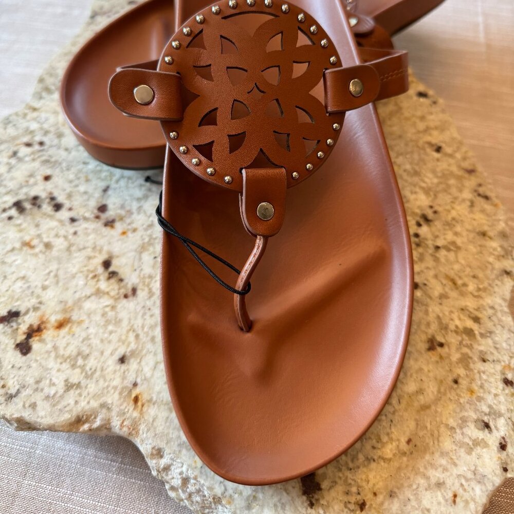NWT DV Dolce Vita Comfortable Stylish Gotie Everyday Flat Sandal (Brown, Sz.9) - Picture 3 of 5